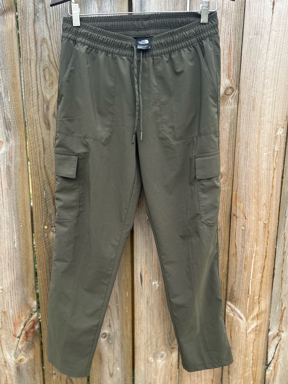 The North Face Women’s Olive Cargo Jogger Pants Size Small